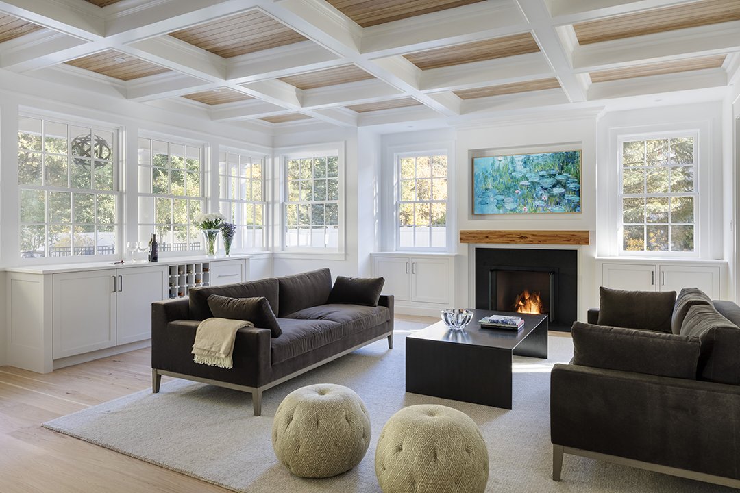 inside of the living room© Jacob Lilley Architects Wellesley, MA