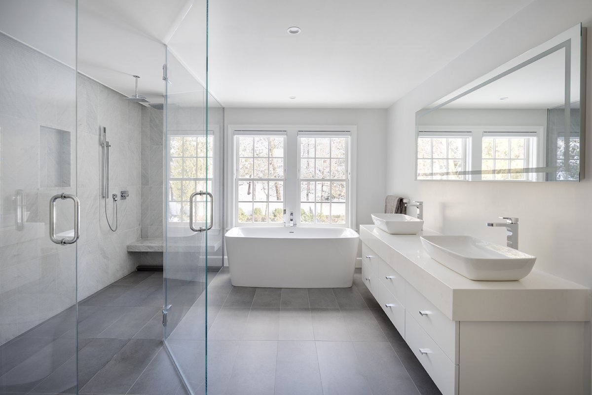 master bathroom© Jacob Lilley Architects Wellesley, MA